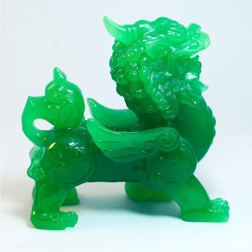 Pixiu Green Figurine Decor Feng Shui Wealth Good Luck Income Prosperity Statue